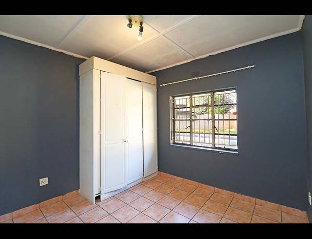 3 BEDROOM HOUSE FOR SALE IN WYCHWOOD